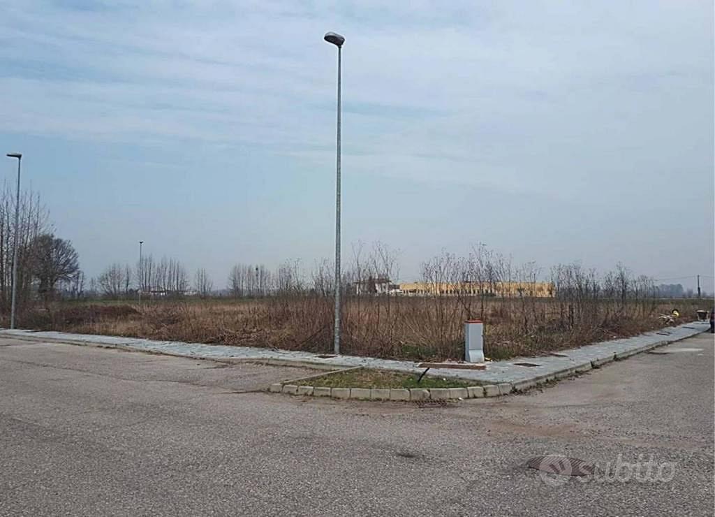 Immobile in asta di 1048 m² a Ceresara - Vista 3