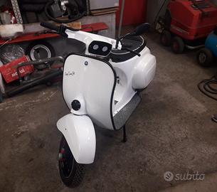 Vespa 50 