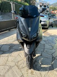 YAMAHA T-MAX 530