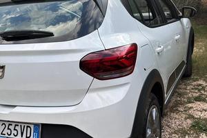 Dacia Sandero step away