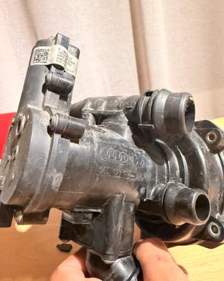 Gruppo termostato e pompa acqua audi s3 2.0tfsi