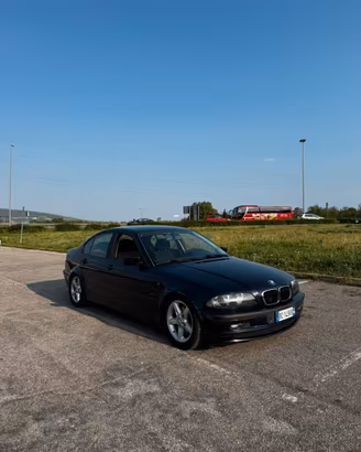 BMW 318i E46