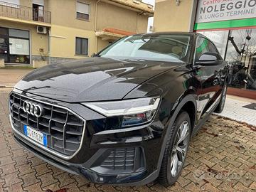Audi Q8 45 TDI quattro tiptronic MHEV
