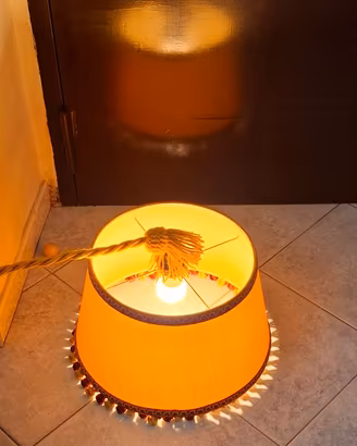 LAMPADARIO. FUORIGROTTA.