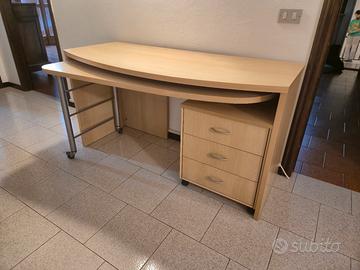 scrivania da lavoro apribile con cassettiera