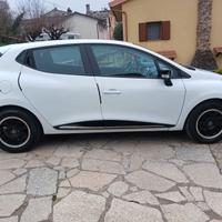 Renault Clio 5 Porte 1.2 75CV GPL (Neopatentati)
