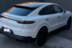 Porsche Cayenne Coupe 3.0 E-Hybrid
