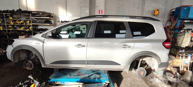 Sportello posteriore sx Dacia jogger 2022