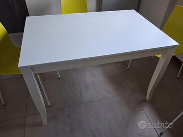Tavolo in li legno da cucina