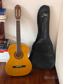 Chitarra classica nuova