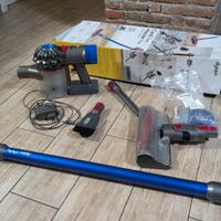 Dyson V7 Fluffy – Perfetta, con scatolo + filtri