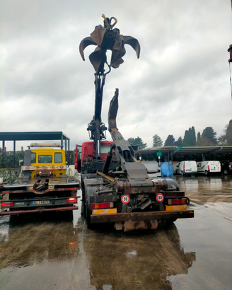 Impianto scarrabile Tam T25 con gru Liv