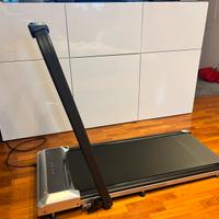 Tapis roulant pieghevole con inclinazione