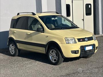 FIAT Panda 1.3 MJT 16V 4x4 Climbing