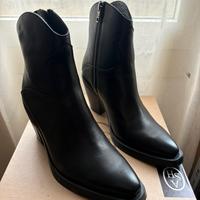 Stivaletto in pelle Ash n.37