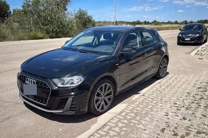 Audi A1 1.0 25tsfi s-line