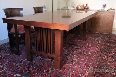 tavolo Taliesin  e poltroncine Barrel Cassina