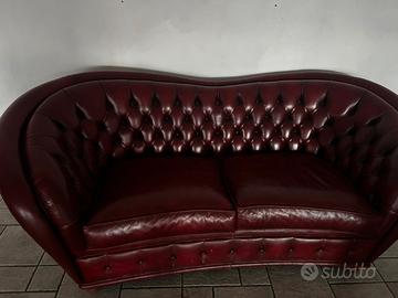 Divano chesterfield pelle rossa