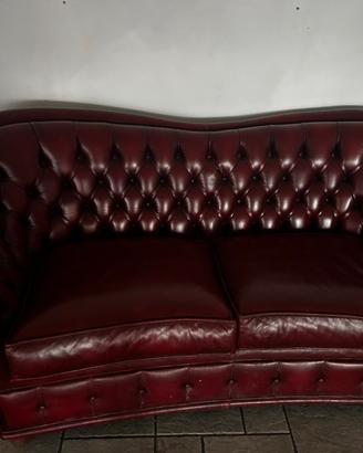 Divano chesterfield pelle rossa