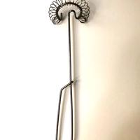 Frusta in acciaio inox. Lunghezza: 27 cm