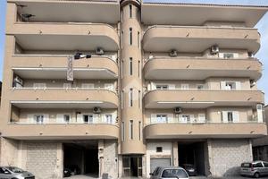 5 LOCALI A CAIVANO