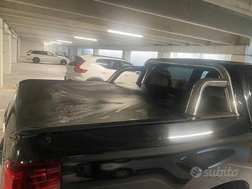 Copricassone tonneau cover Mitsubiahi L200.