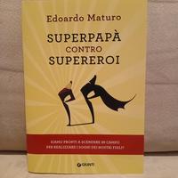 Superman contro Supereroi libro di Edoardo Maturo