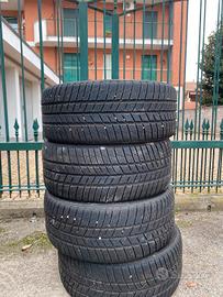 Gomme invernali usate  225/45 R17  94V