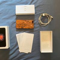 iPhone SE (2016 - 32Gb)