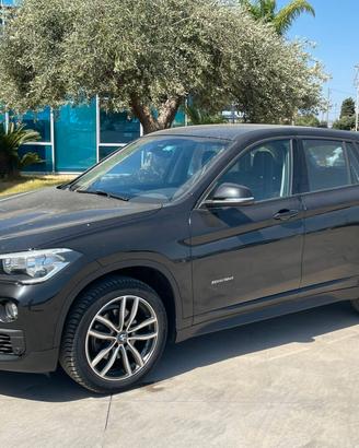 Bmw X1 sDrive18d Advantage T-STOCK PREZZO