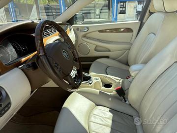 Jaguar X-Type 2.2D Executive