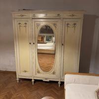 Armadio provenzale antico 3 ante con specchio