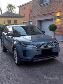 Evoque SE 2022