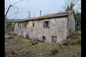 Antico mulino XII sec con terreno