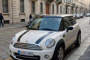MINI One R56 1.4 Benzina 90 CV – Neopatentati  ok