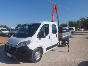 Fiat Ducato doppia cabina cassone con gru