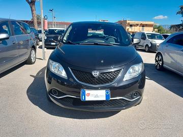 Lancia Ypsilon 0.9 TwinAir 85 CV 5 porte Metano Ec