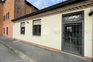 NEGOZIO A CAPRIANO DEL COLLE