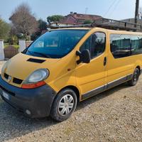 Renault trafic 2.5 9 posti