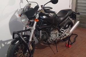 ducati Monster 900