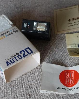 Sunpak Auto 20 - Flash