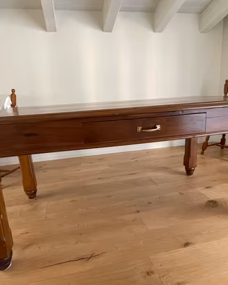 Tavolo in legno massello /noce per 6/8 persone