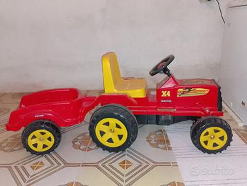 Trattore con rimorchi