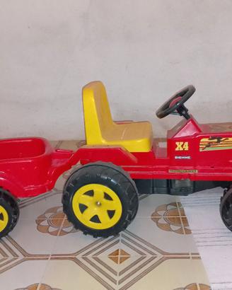 Trattore con rimorchi