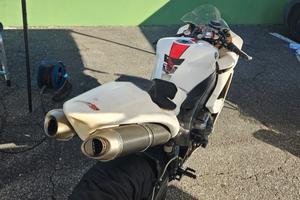 Yamaha R1 pronta pista 