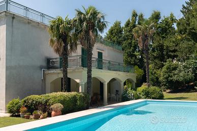 VILLA EVENTI STRUTTURA SOLO ESTERNO piscina