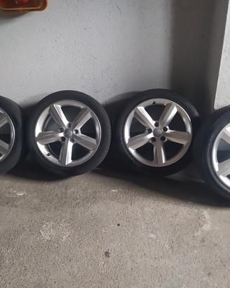  4 cerchi in lega R17 225/45 Audi 
