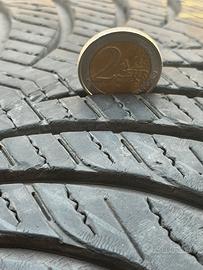 GOMME 235/55/18 100 V  usati good year