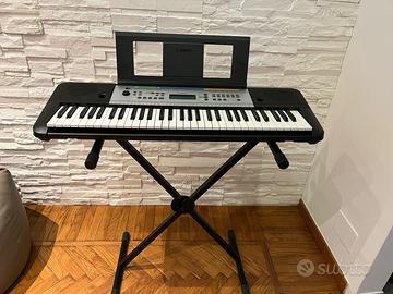 Tastiera eletronica Yamaha + accessori