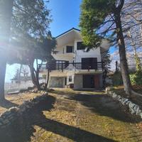 VILLA SINGOLA A COLLERETTO CASTELNUOVO